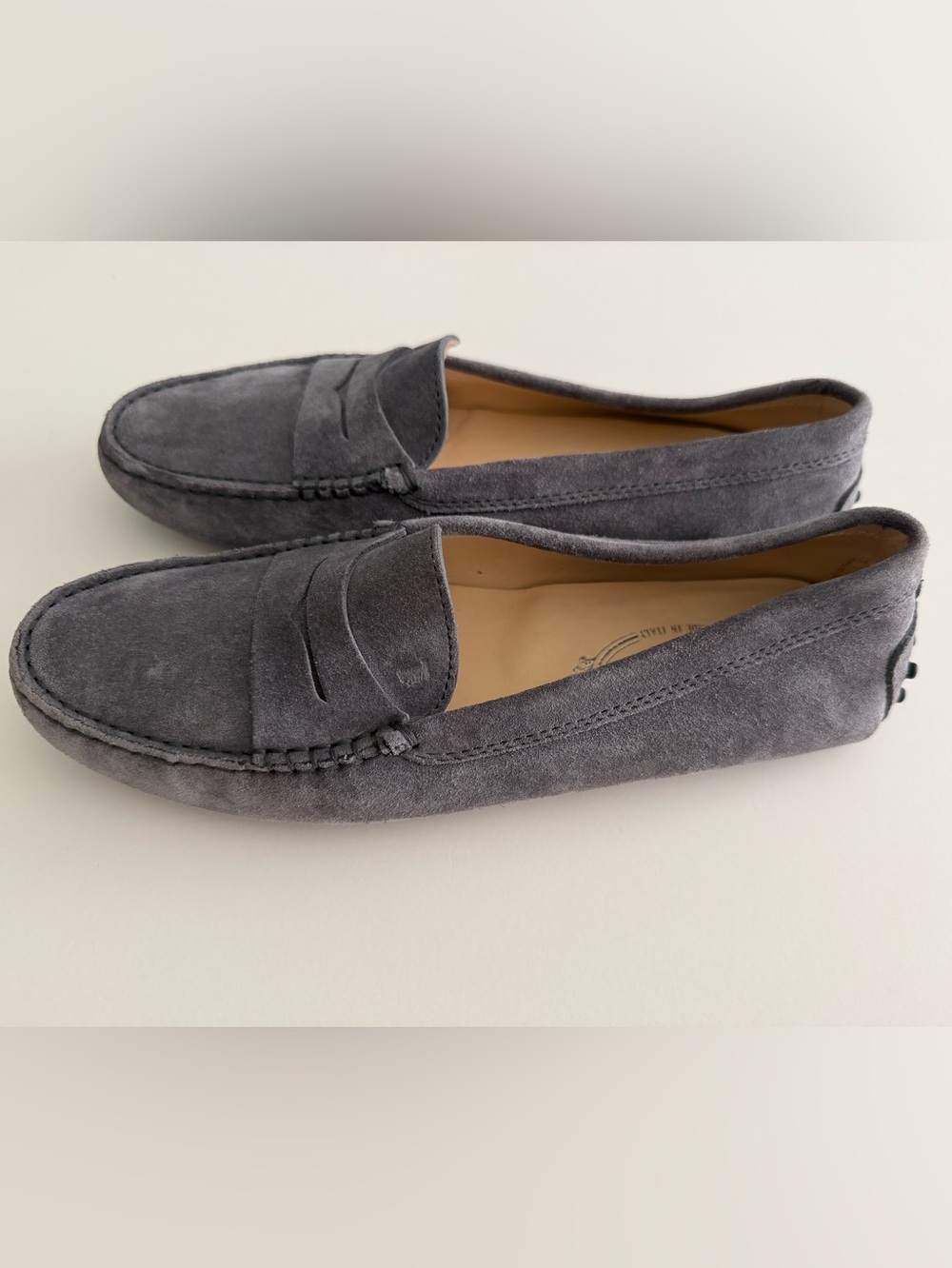 TODS Gommino suede loafers Size 39.5 - Picture 4 of 9